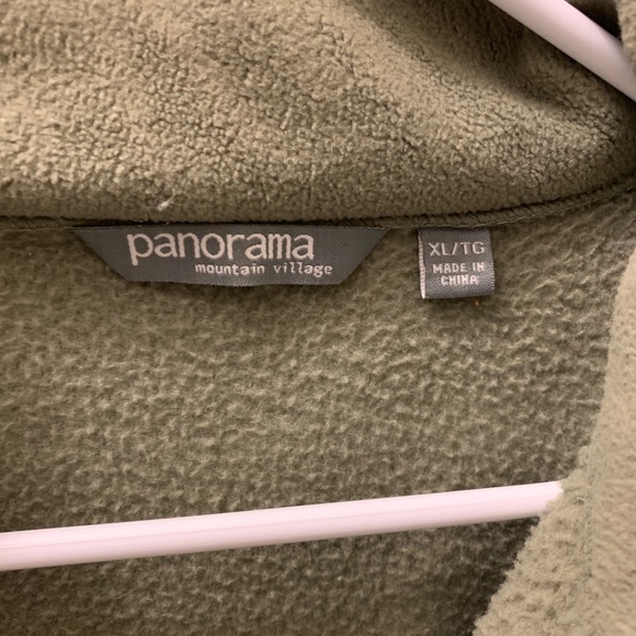 💜 2 for $30 / panorama mountain village green vest - Picture 2 of 3